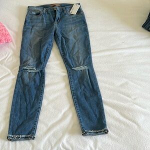 NWT JOE’S The Icon mid rise skinny ankle jeans